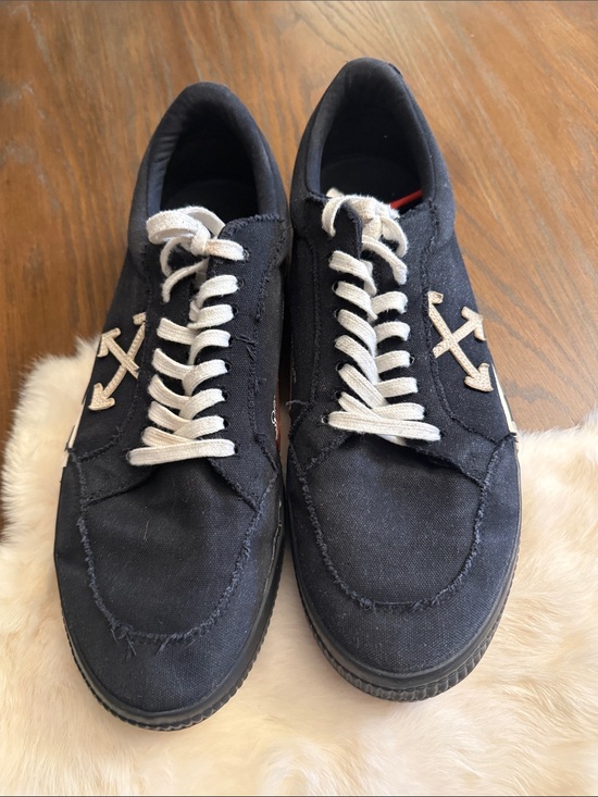 Off-White Other - Off White Low Vulcanized canvas sneakers in black and white Lace-Up Sneakers 46